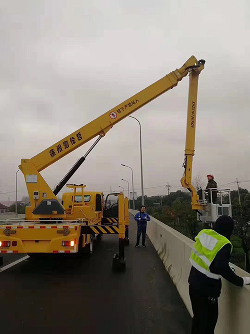 26米混合臂高空作業(yè)車